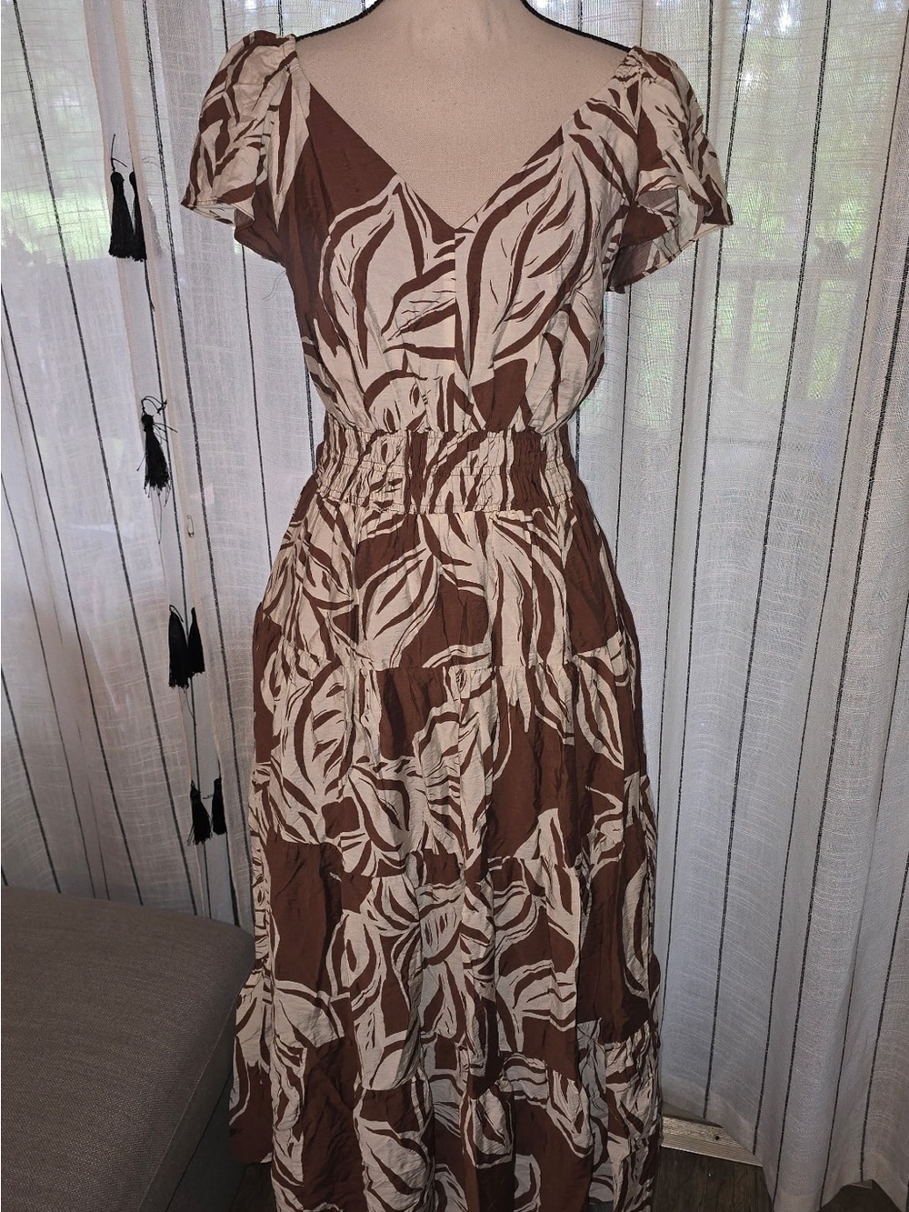 Rachel Zoe Brown and Cream Leaf-Print Midi Dress with V-Neck